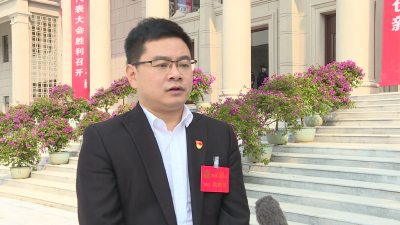 党代表热议党代会报告：目标催人奋进 奋斗正当其时