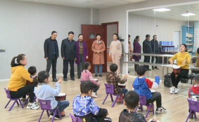 陈德峰到县残疾人康复中心调研