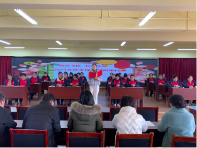 县第二幼儿园开展保育教师折纸比赛活动