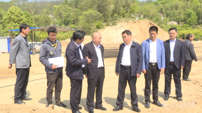 郑光文调研督导工业项目建设和疫情防控工作