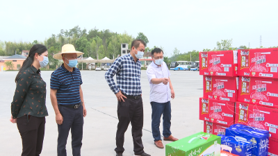 县领导看望慰问高速查验点一线防控人员