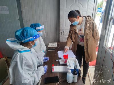 县卫生健康局开展“五一”期间疫情防控、医疗服务和安全生产督查