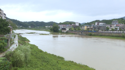 近日我县多阵雨或雷阵雨天气