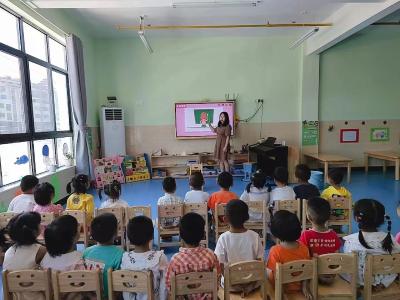 英山县城乡幼儿园牵手搭建“发展共同体”