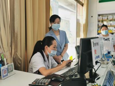 【快讯】王海霞检查指导国庆节日期间疫情防控、安全生产工作