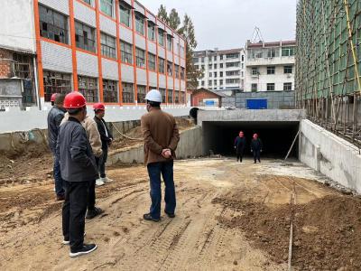 县九昇城发集团全力推进城北农贸市场建设 