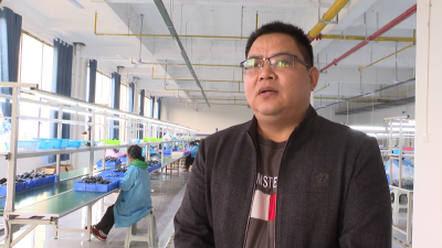 【转作风提效能优环境】温泉镇帮助企业招工助力企业发展