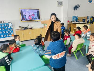 温泉小学附属幼儿园：安全教育从娃娃抓起