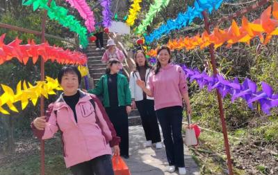 县农业农村局开展庆祝“三八”妇女节户外活动