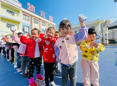 “食”刻守护 “育”见未来——伊利学生奶与黄冈青少年共赴成长之约