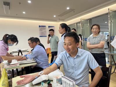【干部素质提升年】县档案馆干部职工积极参与无偿献血活动