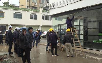 城管铁腕拆违 五柳树市场旧貌换新颜