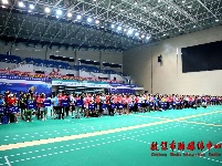 今天，宜昌市第九届“宜硕杯”羽毛球锦标赛暨湖北省羽毛球积分赛在枝开拍！