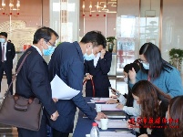 聚焦两会 | 今天上午市人大代表陆续报到 满怀热情为民发声