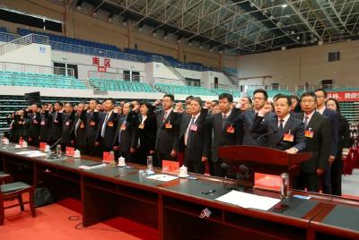 【聚焦两会】枝江市第七届人民代表大会第一次会议胜利闭幕！