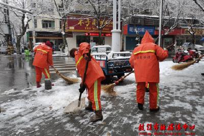 枝江：战风雪斗严寒 坚守岗位保平安