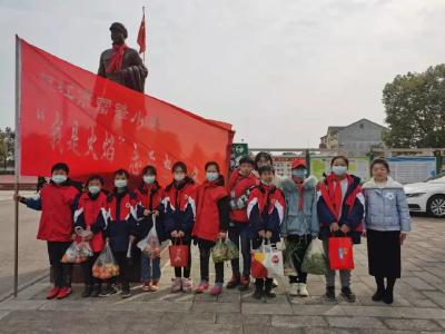 问安小学：让雷锋精神在校园里闪光