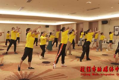 湖北省第九届农民运动会健身操项目教练员培训在枝江举行