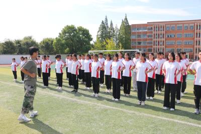 董市中学：千锤百炼 青春蜕变