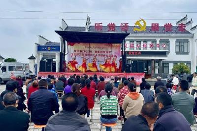七星台镇：文艺演出下乡来 文化惠民暖人心