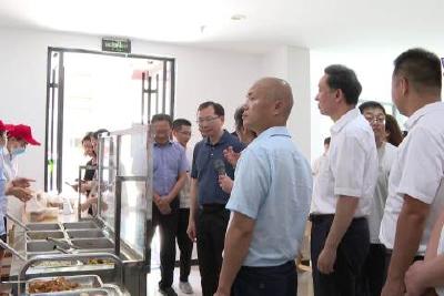 民政部来枝调研幸福食堂建设工作
