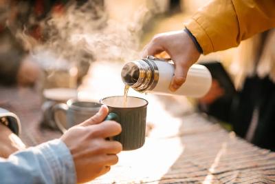这种保温杯会让热水变“毒水”，你可能正在用