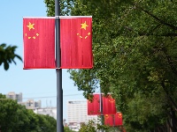枝江：满城尽带“中国红”