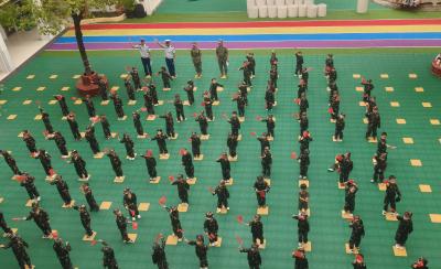 枝江市幼儿园组织开展幼儿军训体验活动