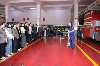 开展校园消防安全专题培训 筑牢校园消防安全防线