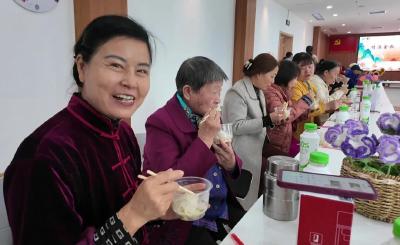 事发枝江，他们笑得好开心！