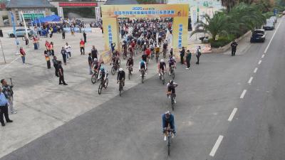 玛瑙河首届桔园自行车邀请赛激情开赛