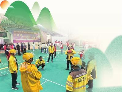 200余名外卖骑手化身“安全哨兵”