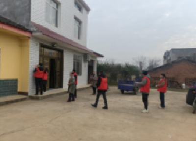 干干净净迎新年 村容村貌焕新颜