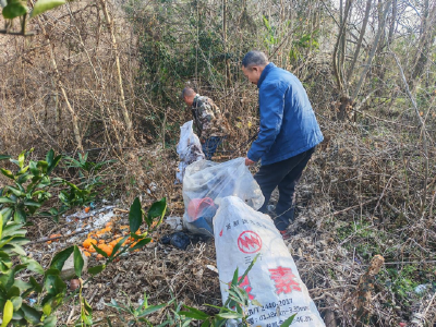 火山口村：集中整治卫生死角，以清爽环境贺新春