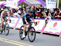 图集 | 2026中国公路自行车公开赛（湖北枝江站）开赛——风驰枝江·逐梦滨江