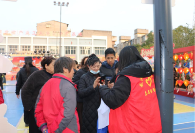 枝江市司法局：元宵普法进家门 法治灯谜润民心