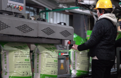 储量4万吨 佳玛驰新春奋战保春耕