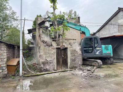 拆危除险保平安 为民解忧暖民心