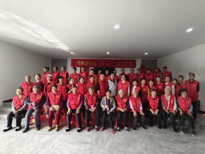 百里洲镇傅家渡村：欢歌庆五一 文化润民心