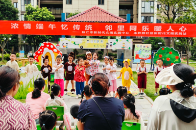 故事巴士载书香 端午民俗润童心