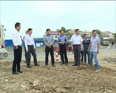 市领导调研大气污染防控工作 