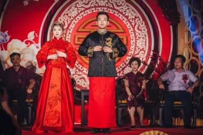 “官宣”之后如何办婚礼：父母“讲两句”的习惯，是民国才有的