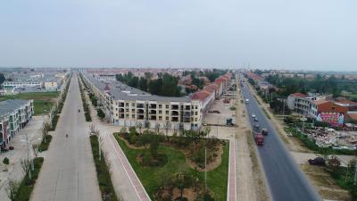 市住建局情系帮扶贫困户