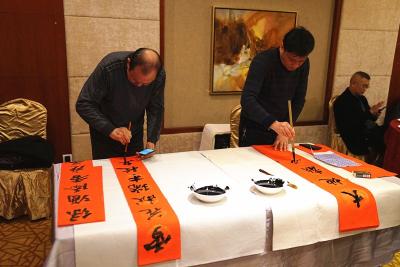 枣阳市举办2020新春送福写春联活动