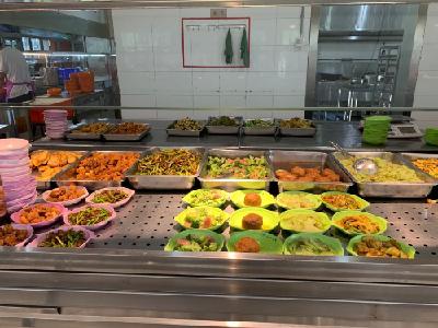 大学食堂“小鸟胃专属餐”火了！网友：建议推广