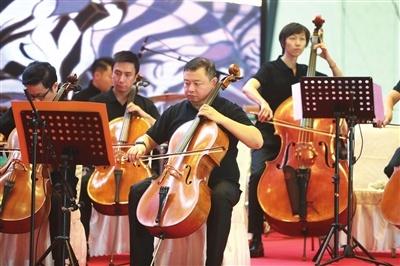 天津歌舞剧院助力文旅融合 海洋博物馆里“邂逅”优美旋律