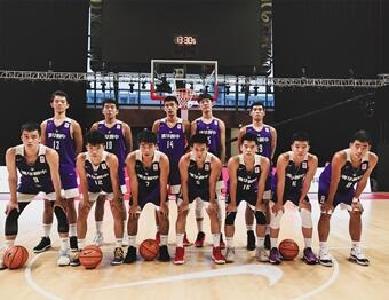 清华附中男篮14年13冠 体教融合 让孩子自由选择篮球路