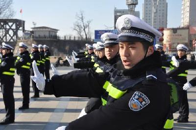 多地对辅警立法厘清职责边界强化权益保障 解管理之困