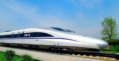 时速400公里跨国动车组下线