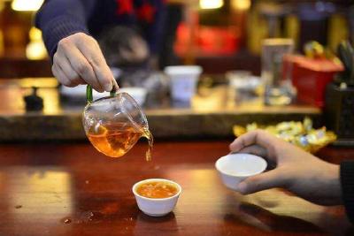 秋季不适，沏杯药茶